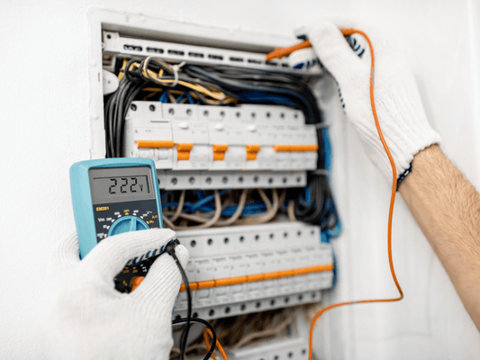 Como Fazer a Montagem de Quadros Elétricos?